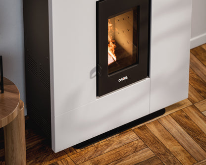 Grace 7 Up Metallo Bianco Stufa a Pellet Slim Ventilata 6,9 kW Cadel