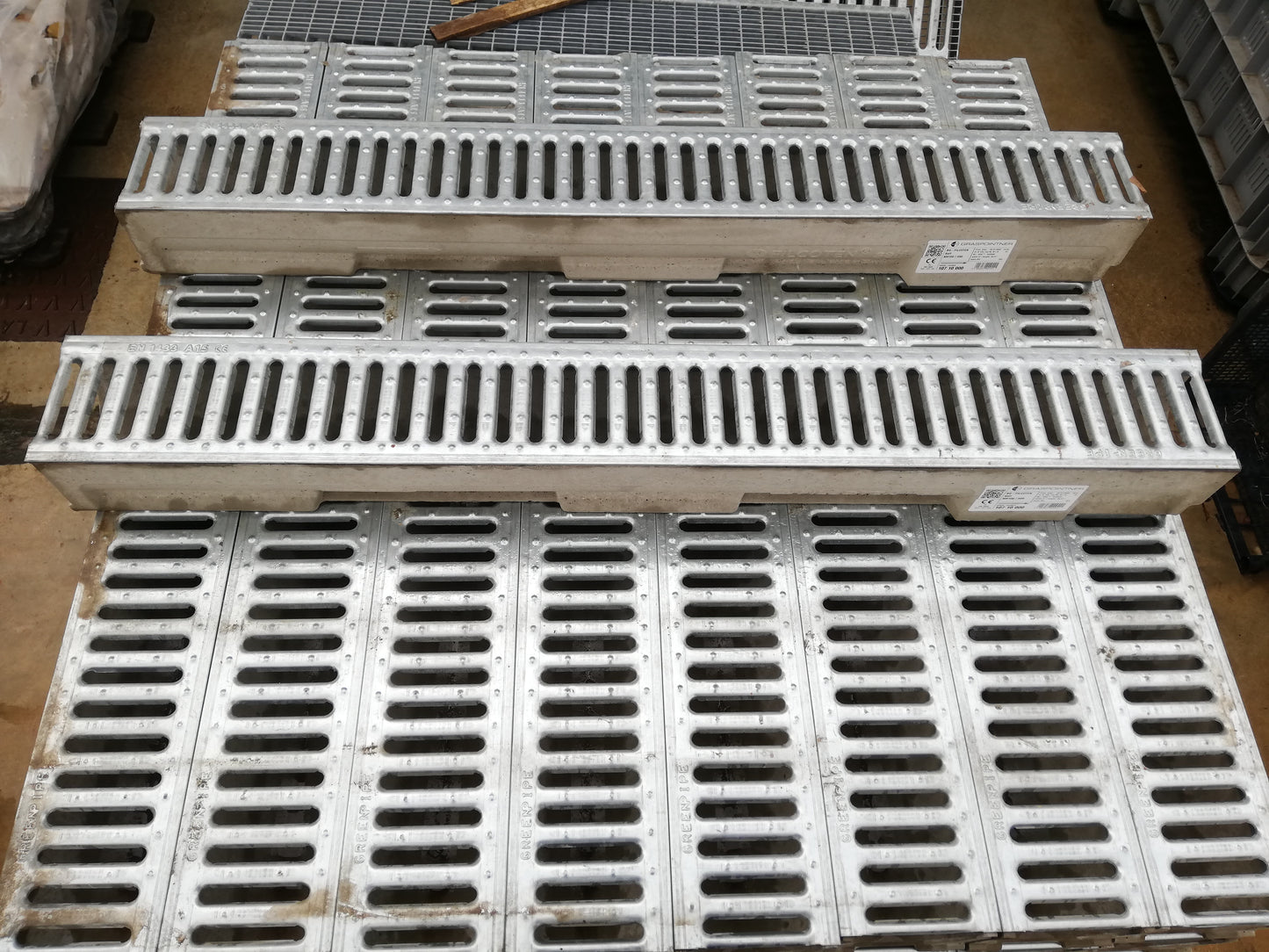 Filcoten Self 100 H95 L1M Galvanized Steel Grate