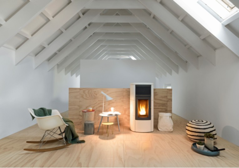 Club Air 14 KW Pellet Stove in White Ceramic MCZ